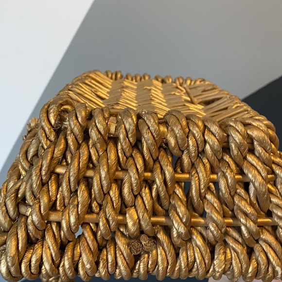 Golden brown big braided wooden basket with big handle rectangle organiz… - Picture 5 of 13